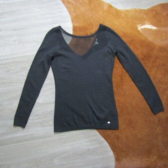 Guess Sheer Sequin Knit Blk Sweater Size Medium Long Sleeves Pullover metal logo - Picture 3 of 10